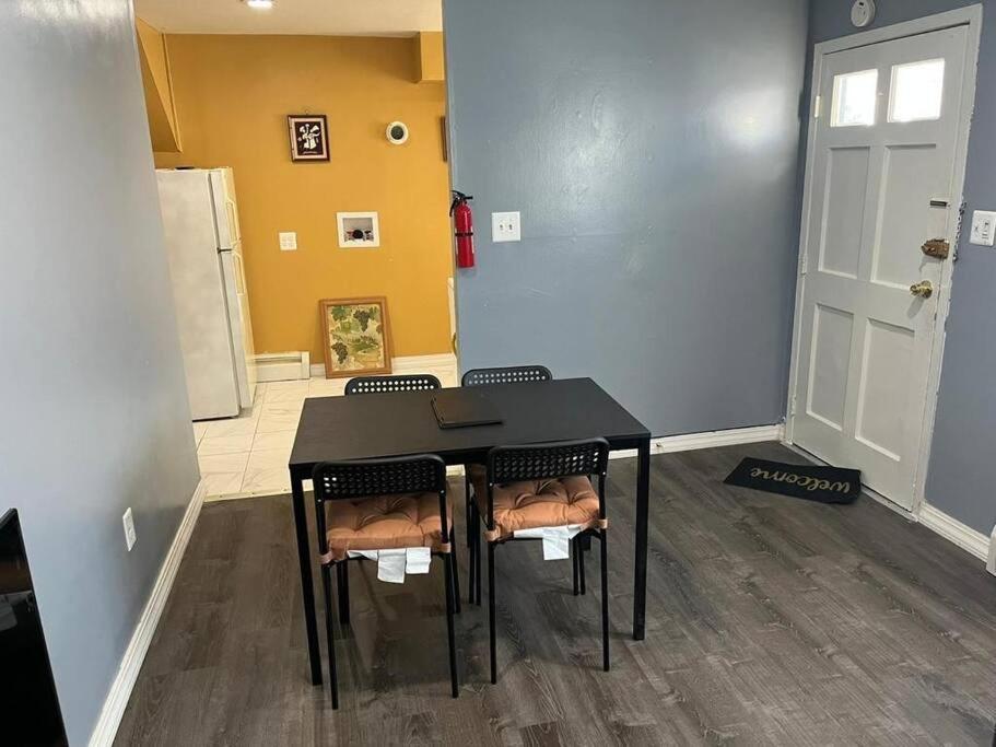 Your Cozy Comfy Rental Ню Йорк Екстериор снимка